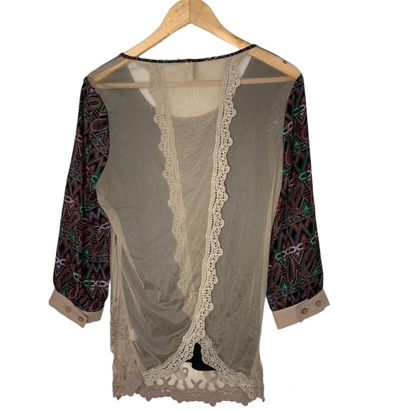 Gimmicks by BKE Lace Top - Picture 4 of 11